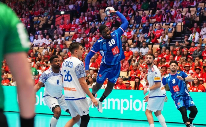 EPA/Sebastian Elias Uth